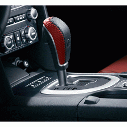 GM (General Motors) - 92206988 - 08-09 Pontiac G8 Shift Knob, Red W/V-Crest Logo