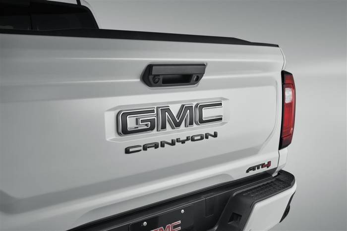 GM (General Motors) - 85056294 Canyon AT4 Emblems in Black