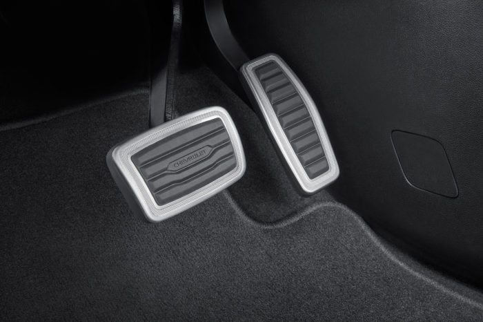 GM (General Motors) - 84141858 Automatic Transmission Sport Pedal and Cover Package