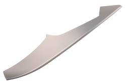 84318330 APPLIQUE-FRT S/D T/PNL                  *FREQUENCY