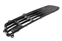 86793830 GRILLE-RR BPR FASCIA OTR                *CARBON FLASHT